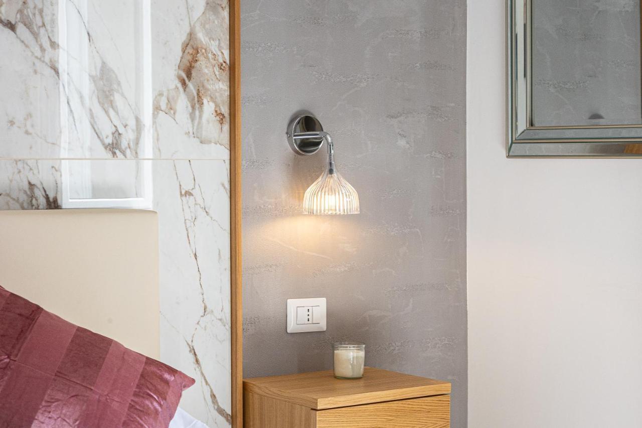 Kosmo Rome Luxury Hotel ภายนอก รูปภาพ