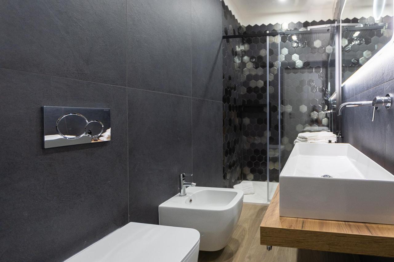 Kosmo Rome Luxury Hotel ภายนอก รูปภาพ
