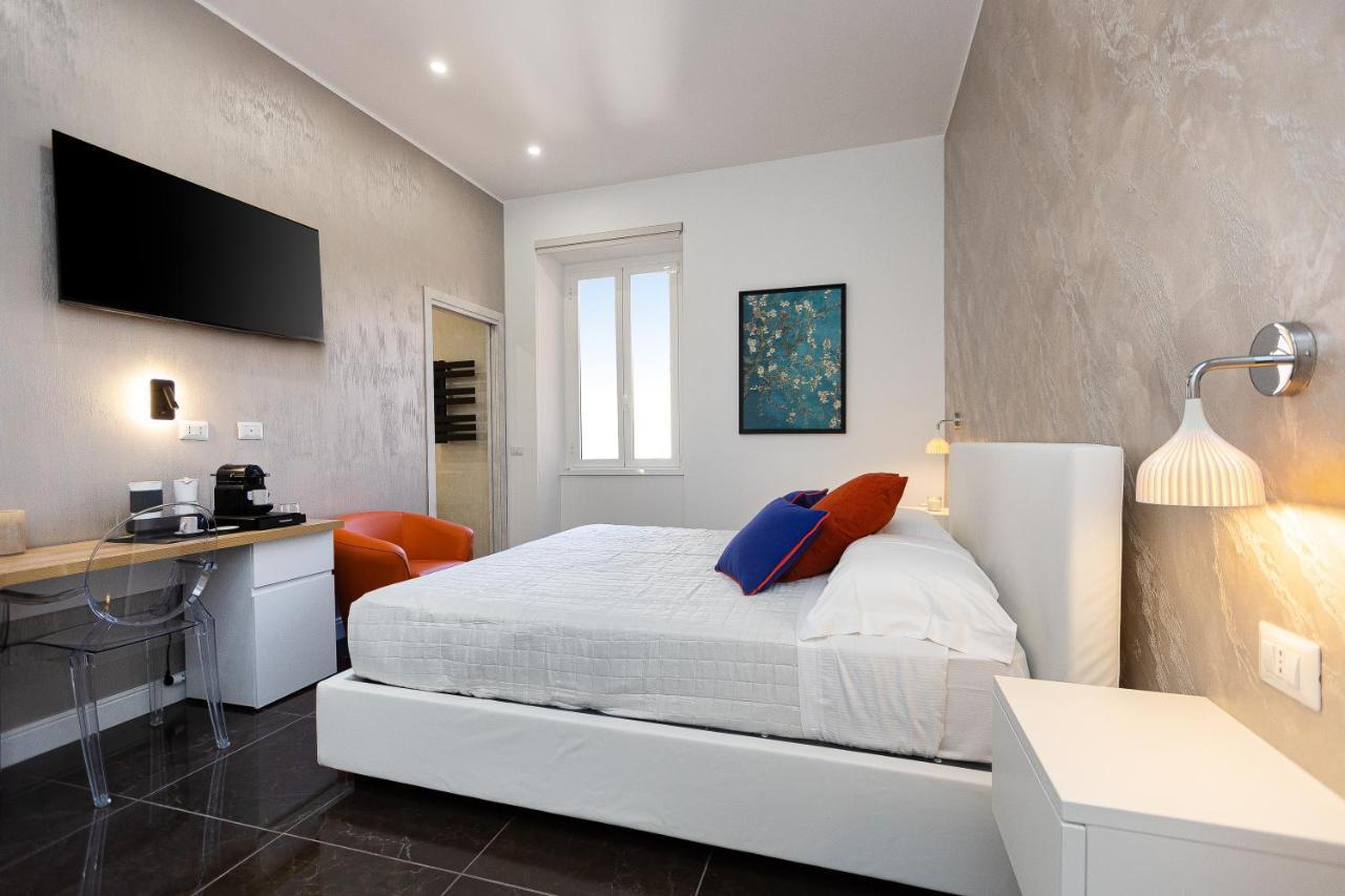 Kosmo Rome Luxury Hotel ภายนอก รูปภาพ
