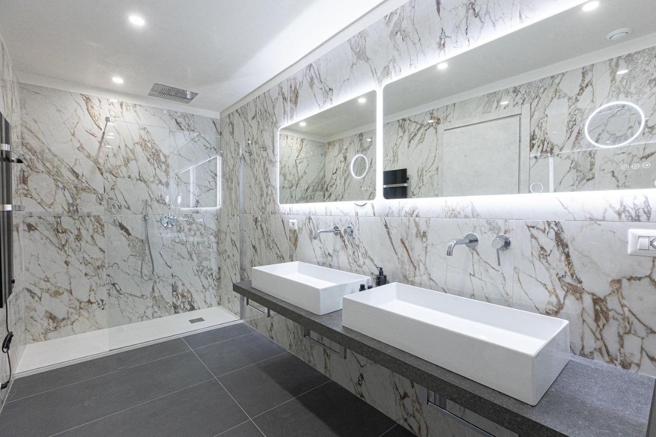 Kosmo Rome Luxury Hotel ภายนอก รูปภาพ